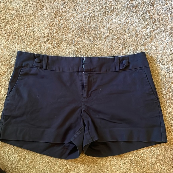 Banana Republic Pants - Banana Republic Women’s navy shorts size 10